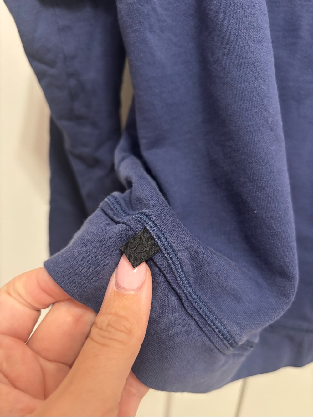 Lululemon Navy Blue Long-Sleeve Pullover Top - Picture 4 of 4
